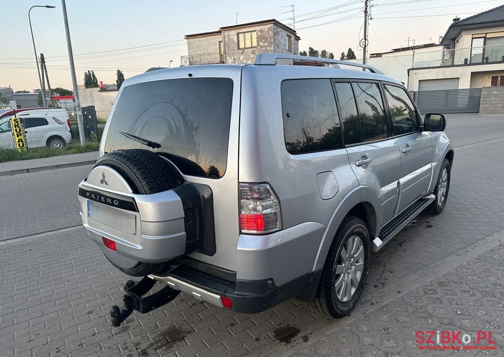 2009' Mitsubishi Pajero Pinin photo #3