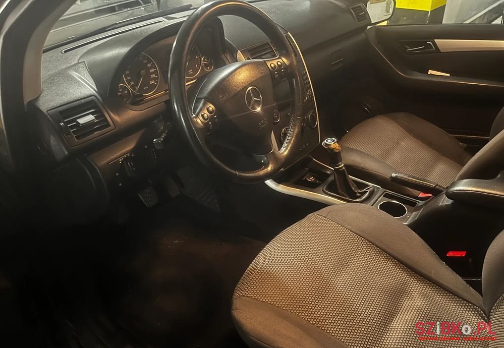 2008' Mercedes-Benz A-Class 170 Elegance photo #3