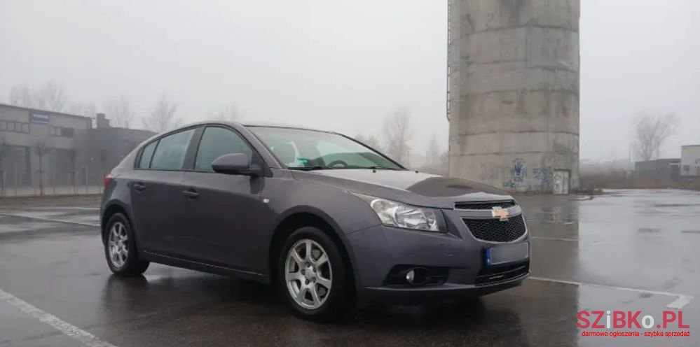 2011' Chevrolet Cruze photo #1