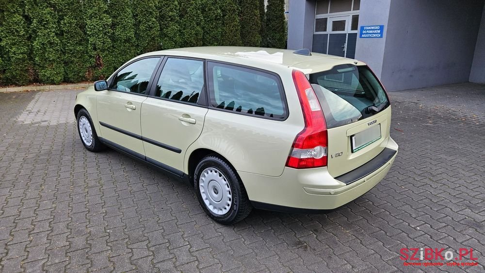 2005' Volvo V50 photo #3