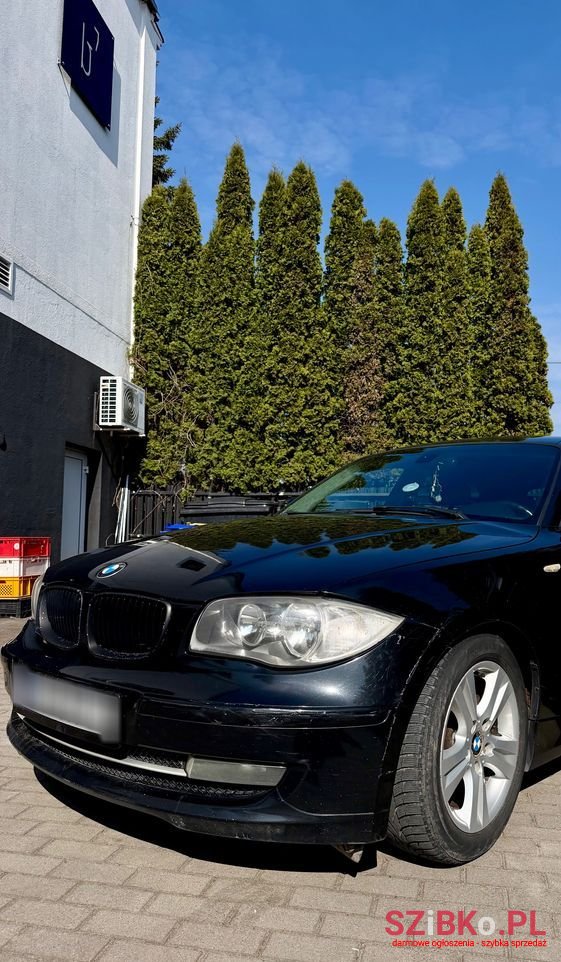 2008' BMW 1 Series photo #1
