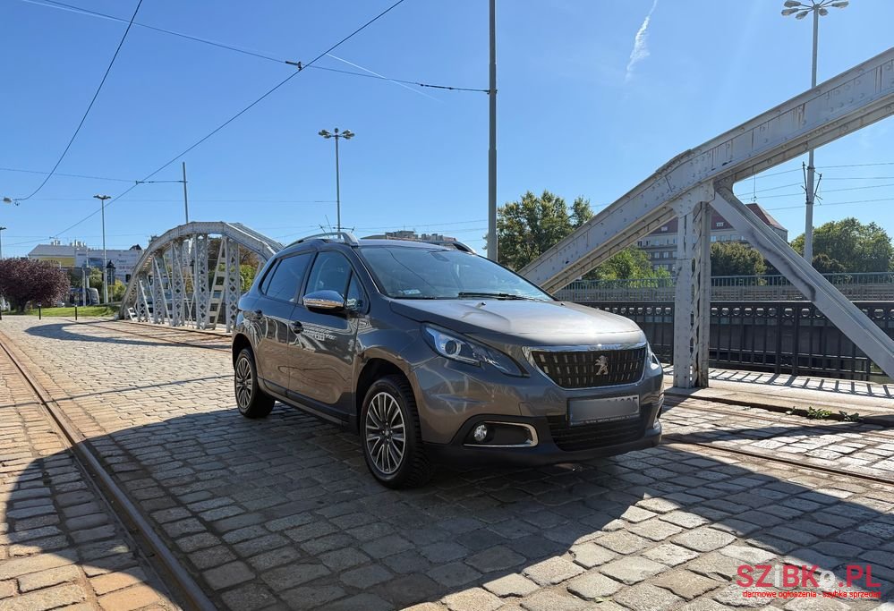 2017' Peugeot 2008 photo #3