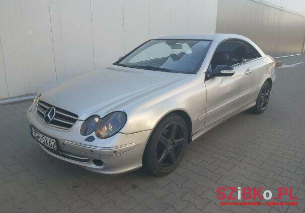 2002' Mercedes-Benz Klasa E photo #1