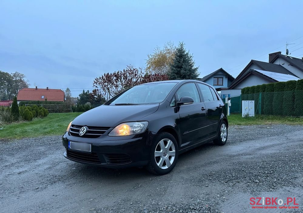 2006' Volkswagen Golf Plus photo #1