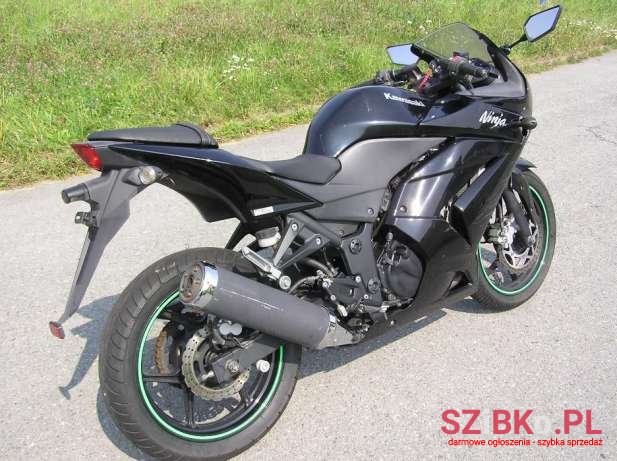 2011' Kawasaki ninja 250 R photo #1