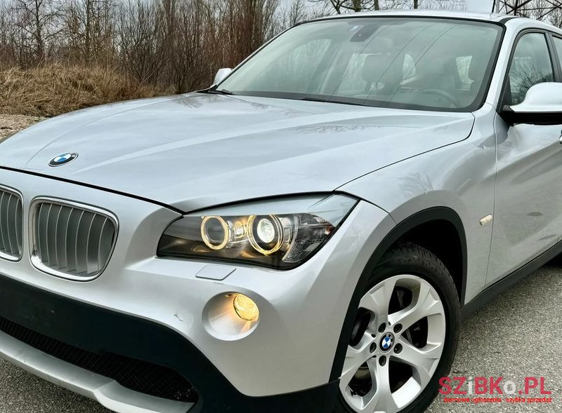 2010' BMW X1 Xdrive28I photo #2