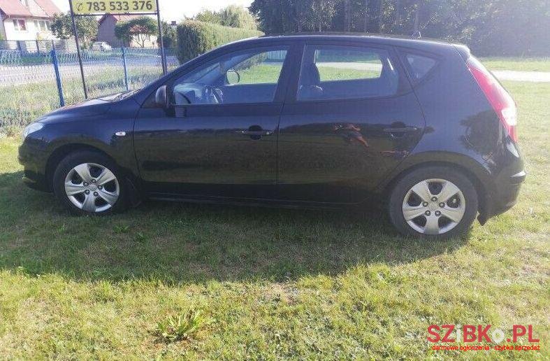 2010' Hyundai I30 photo #1