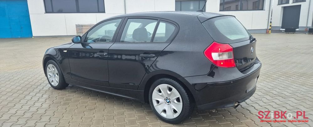 2006' BMW 1 Series photo #6