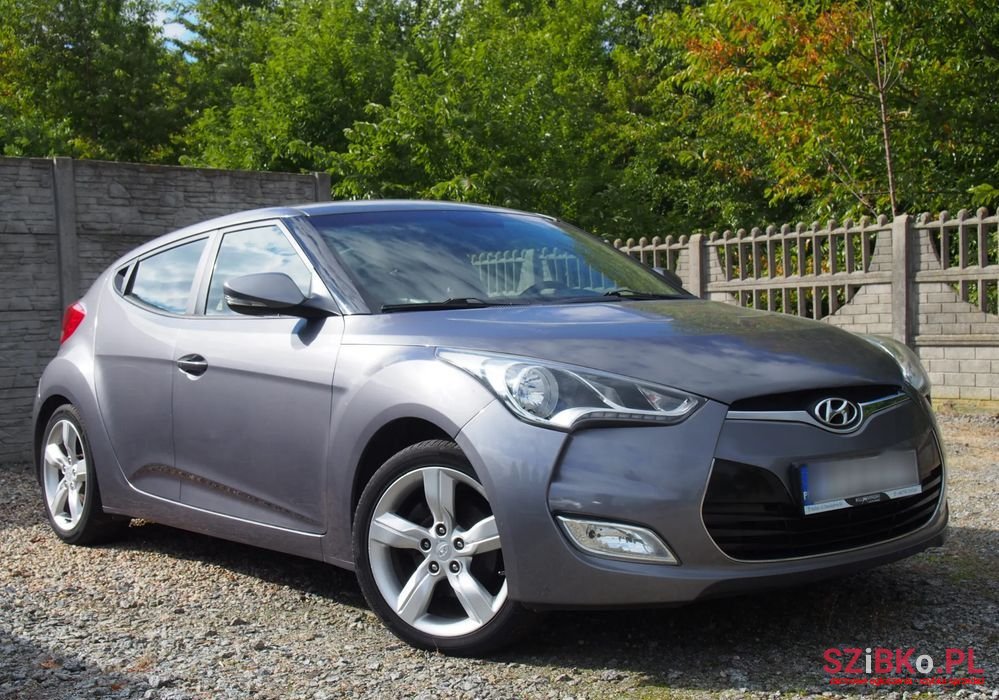 2011' Hyundai Veloster 1.6 Gdi Style photo #1