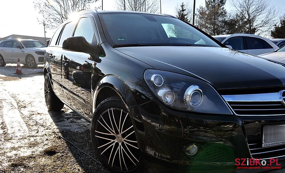 2010' Opel Astra 1.6 Cosmo photo #4