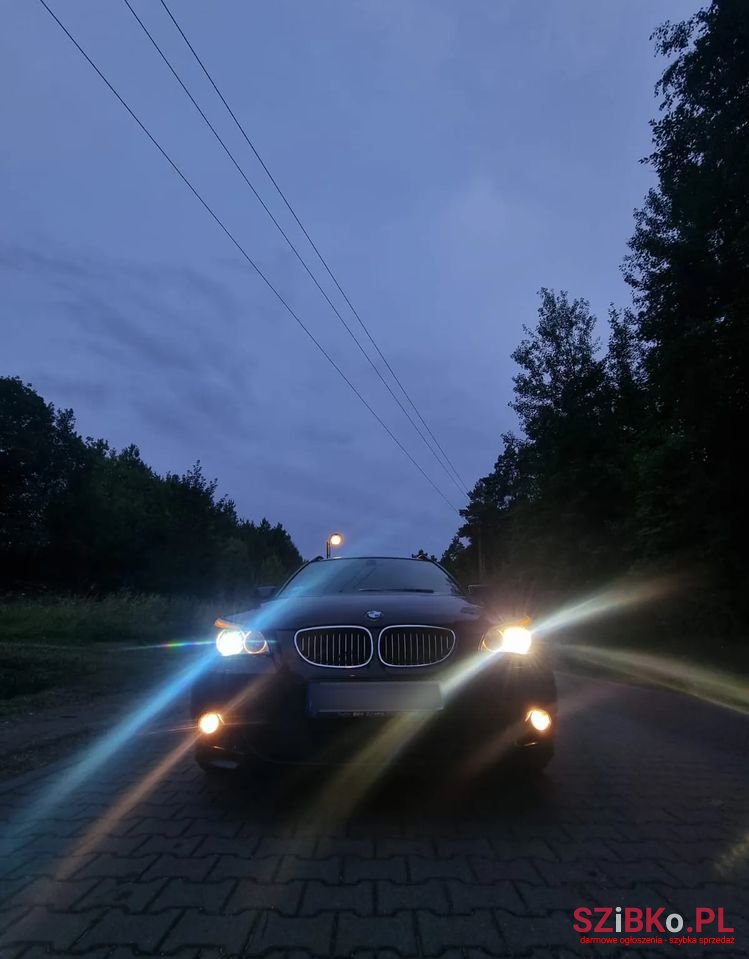 2005' BMW 5 Series 523I photo #5