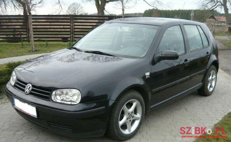 2000' Volkswagen Golf photo #1