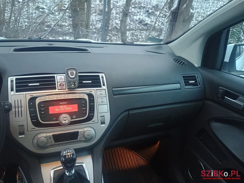 2010' Ford Kuga 2.0 Tdci 4X4 Titanium photo #4