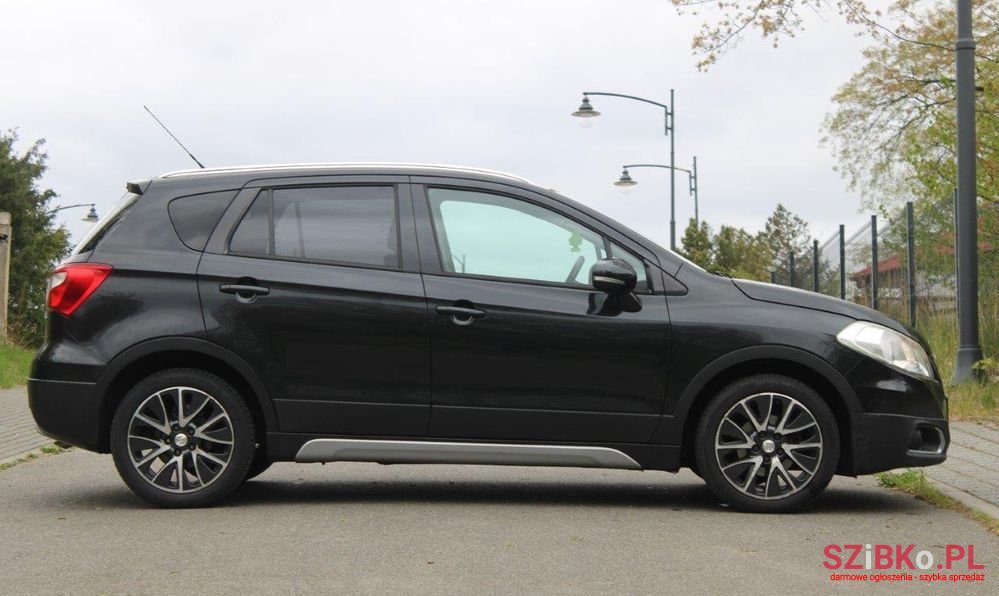 2014' Suzuki SX4 S-Cross photo #4