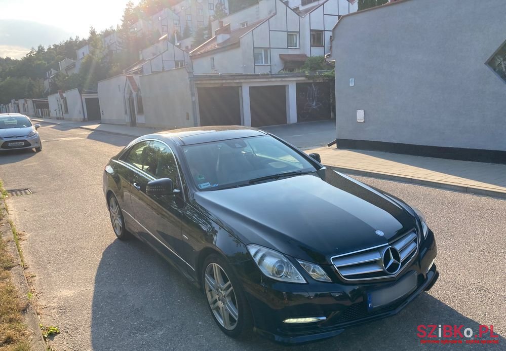 2012' Mercedes-Benz E-Class photo #2