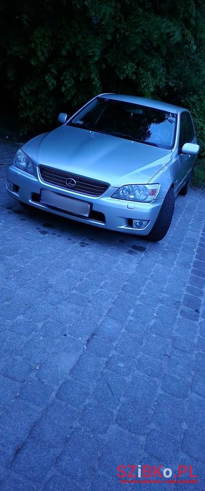 1999' Lexus IS photo #1