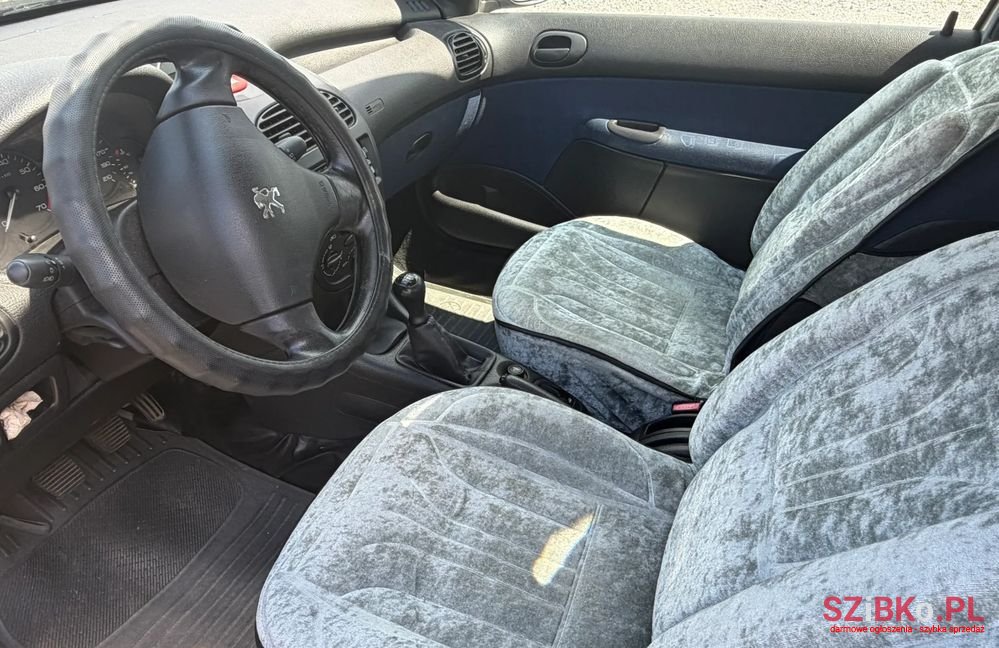 2002' Peugeot 206 1.1 Husky photo #6