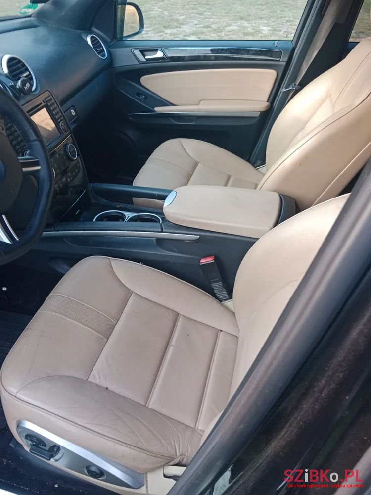 2008' Mercedes-Benz Ml 320 photo #4