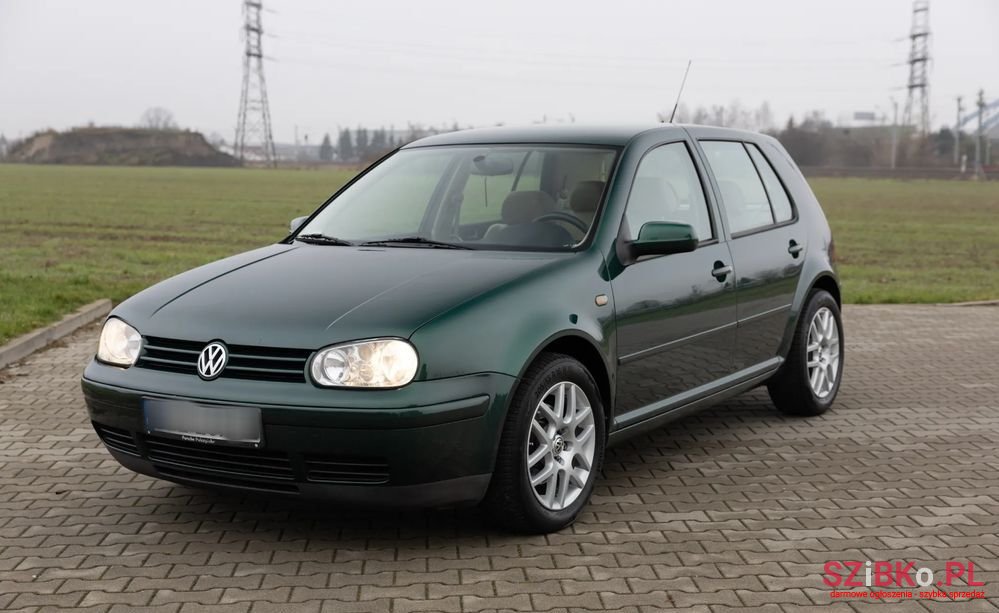 1999' Volkswagen Golf photo #1