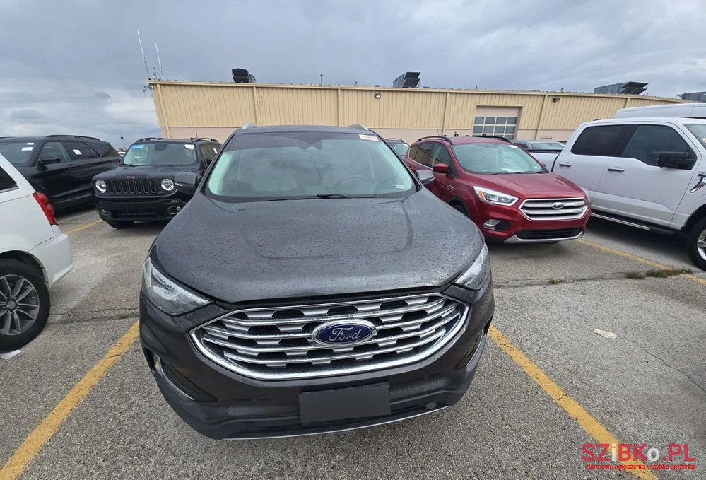 2020' Ford Edge photo #1