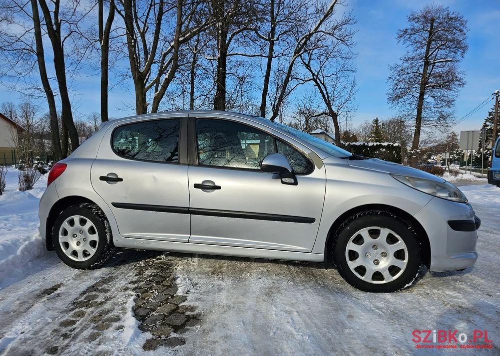 2007' Peugeot 207 photo #6