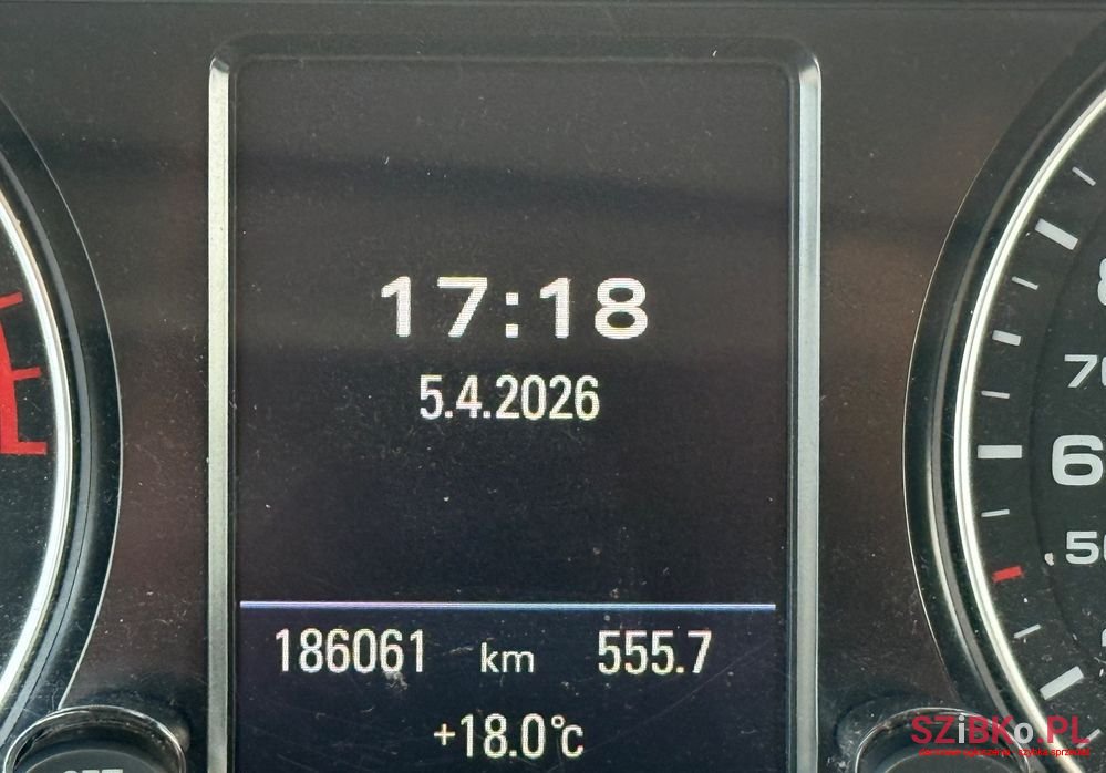 2009' Audi Q5 2.0 Tdi Quattro photo #3