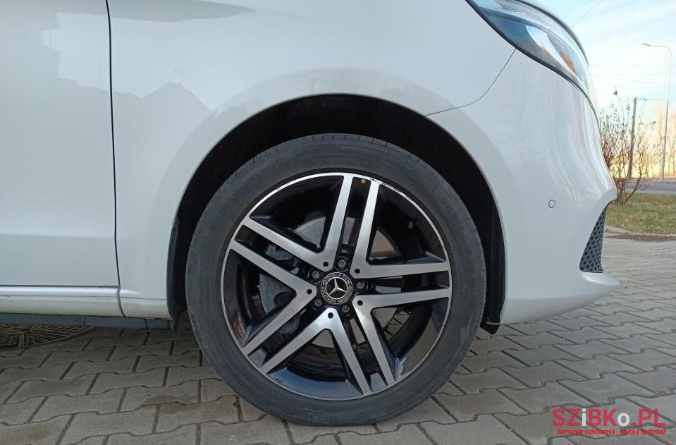 2021' Mercedes-Benz Klasa V photo #5