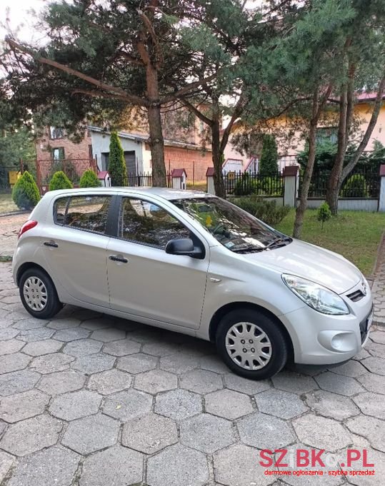 2010' Hyundai i20 photo #4