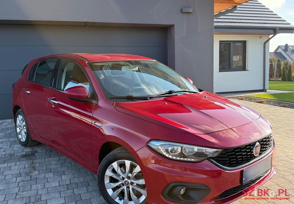 2016' Fiat Tipo photo #1