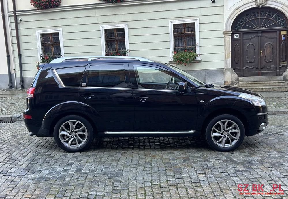 2008' Citroen C-Crosser photo #4