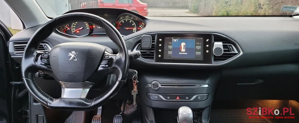 2017' Peugeot 308 photo #1