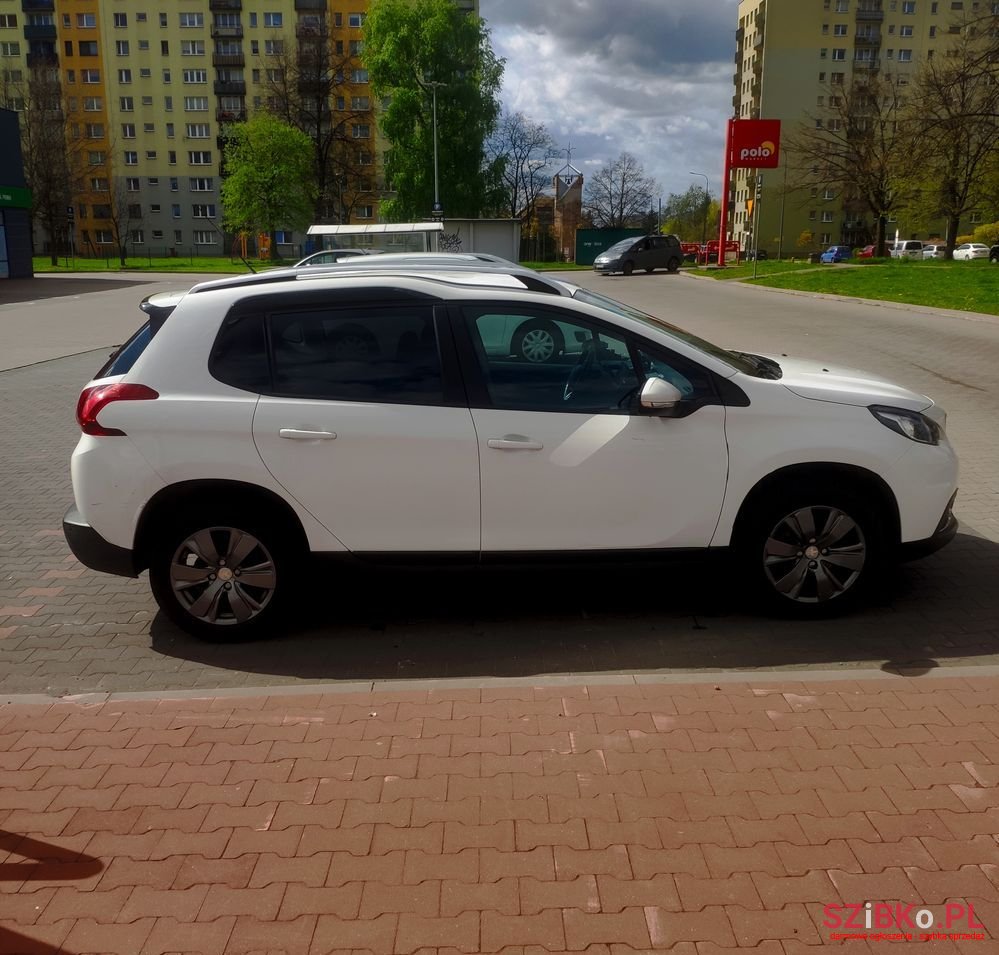 2017' Peugeot 2008 photo #6