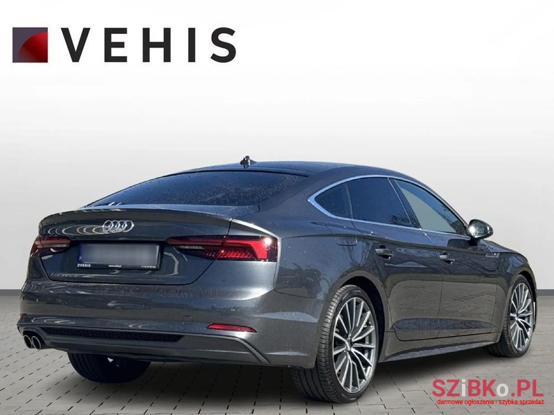 2019' Audi A5 S Tronic photo #5