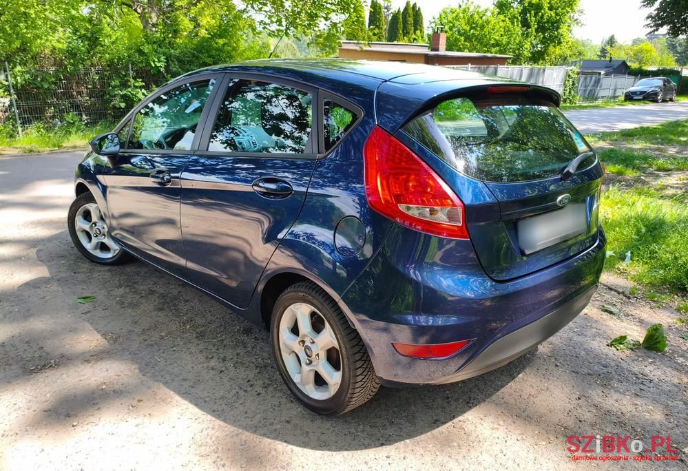 2010' Ford Fiesta 1.25 Trend Eu5 photo #2