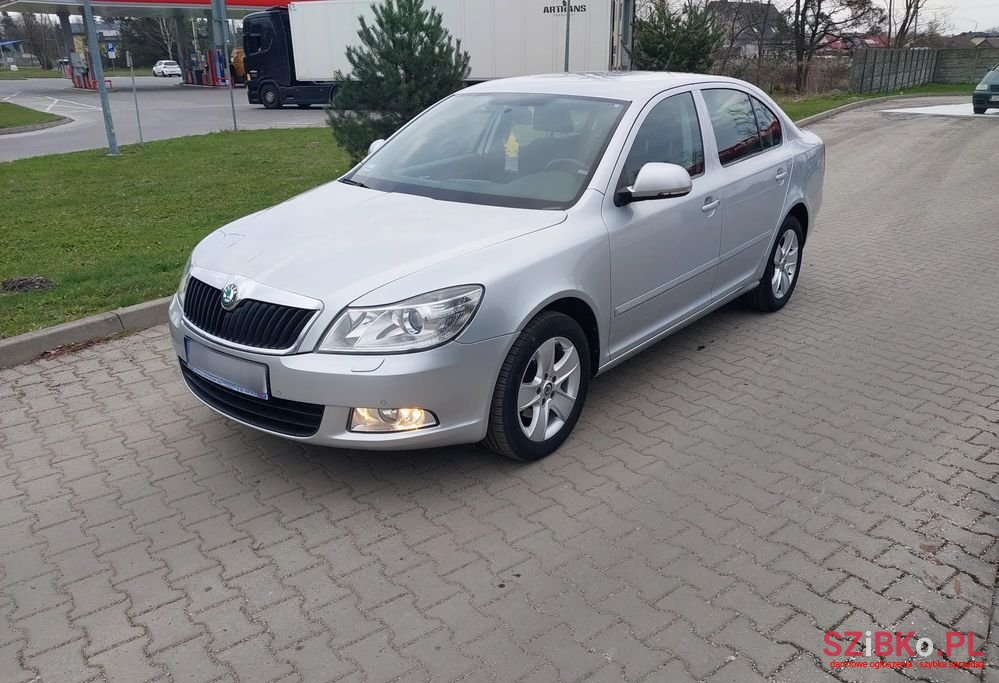 2009' Skoda Octavia 1.4 Tsi Ambiente photo #1