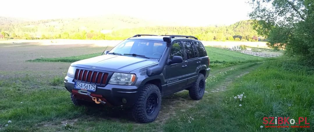 2004' Jeep Grand Cherokee photo #3