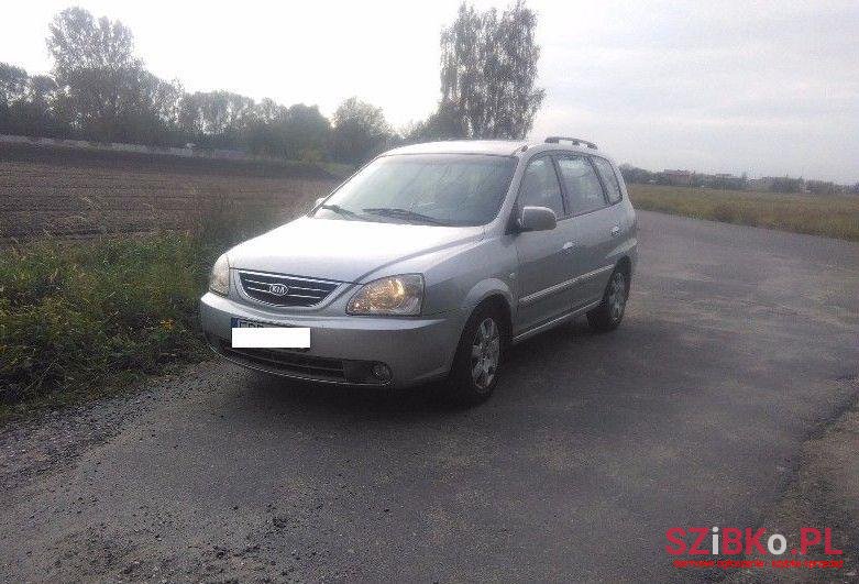 2003' Kia Carens photo #1