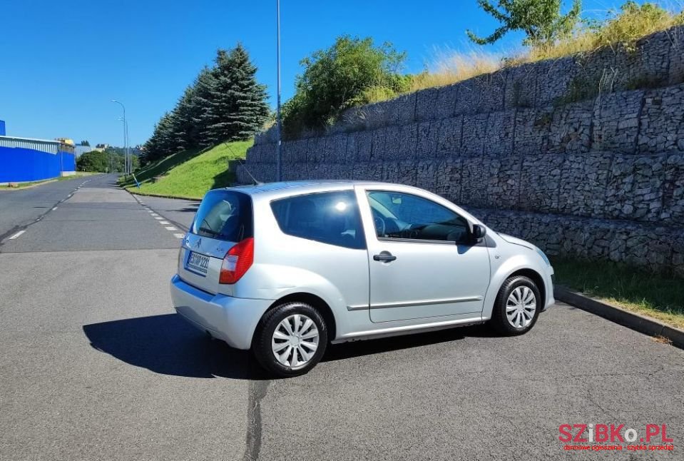 2009' Citroen C2 photo #3