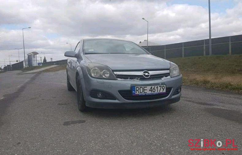 2005' Opel Astra photo #1