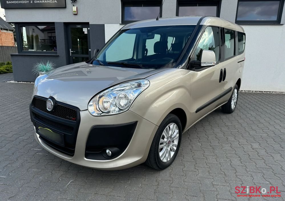 2011' Fiat Doblo photo #2