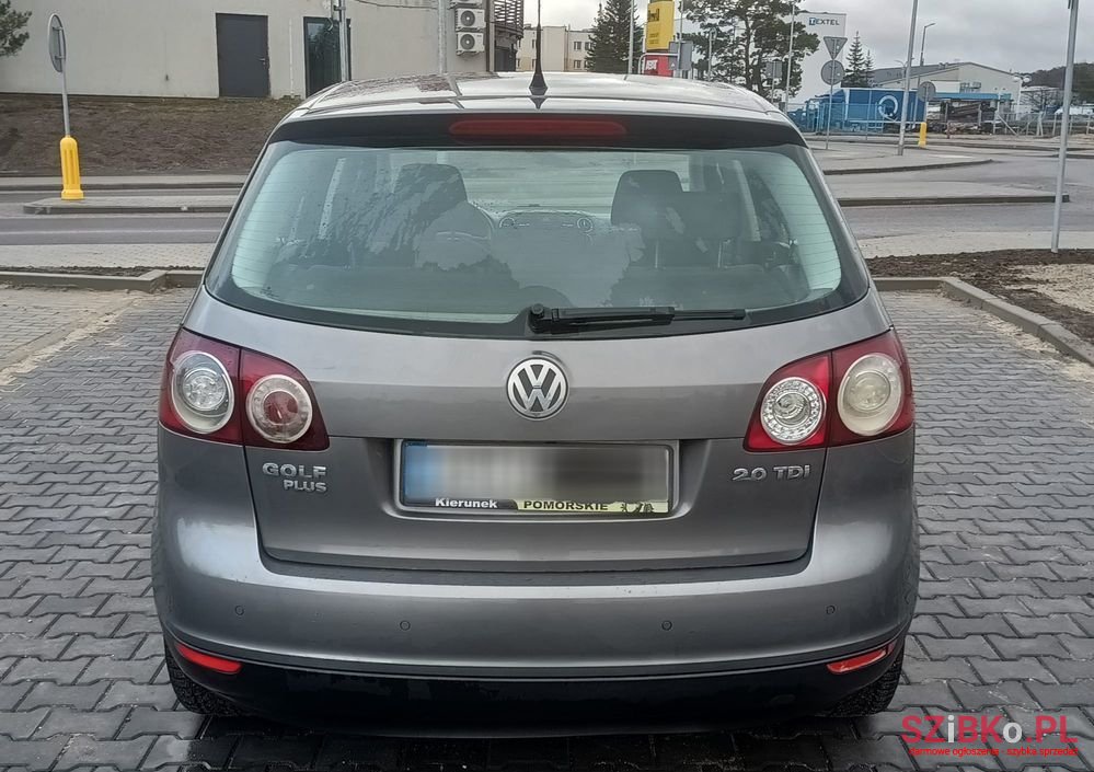 2009' Volkswagen Golf Plus photo #5