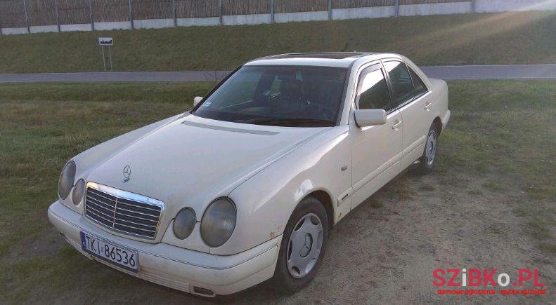 1998' Mercedes-Benz W210 photo #1