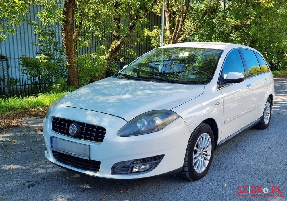 2010' Fiat Croma 1.9Jtd Dynamic photo #1