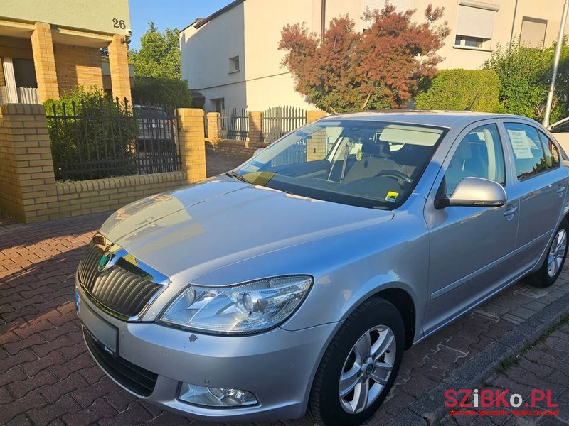 2012' Skoda Octavia 1.8 Tsi Ambition photo #1