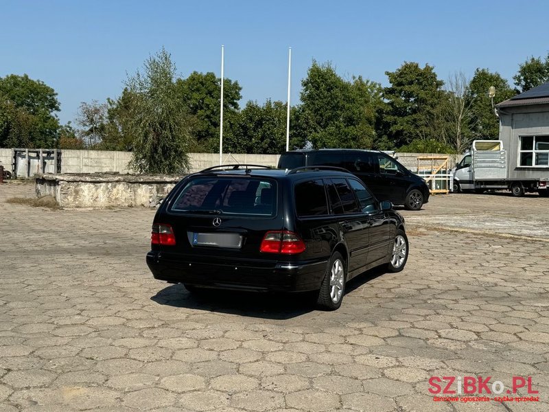 2002' Mercedes-Benz E-Class 430 T photo #4