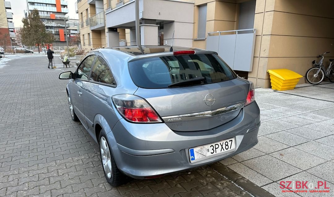 2008' Opel Astra photo #5