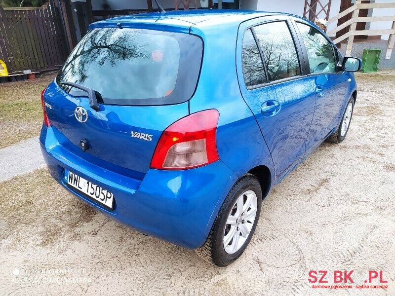 2007' Toyota Yaris photo #6