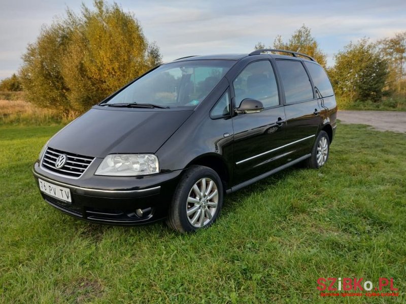 2005' Volkswagen Sharan photo #2