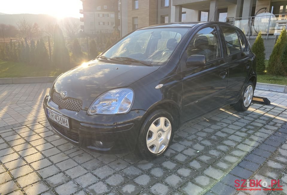 2005' Toyota Yaris photo #3