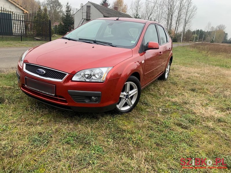 2005' Ford Focus photo #2